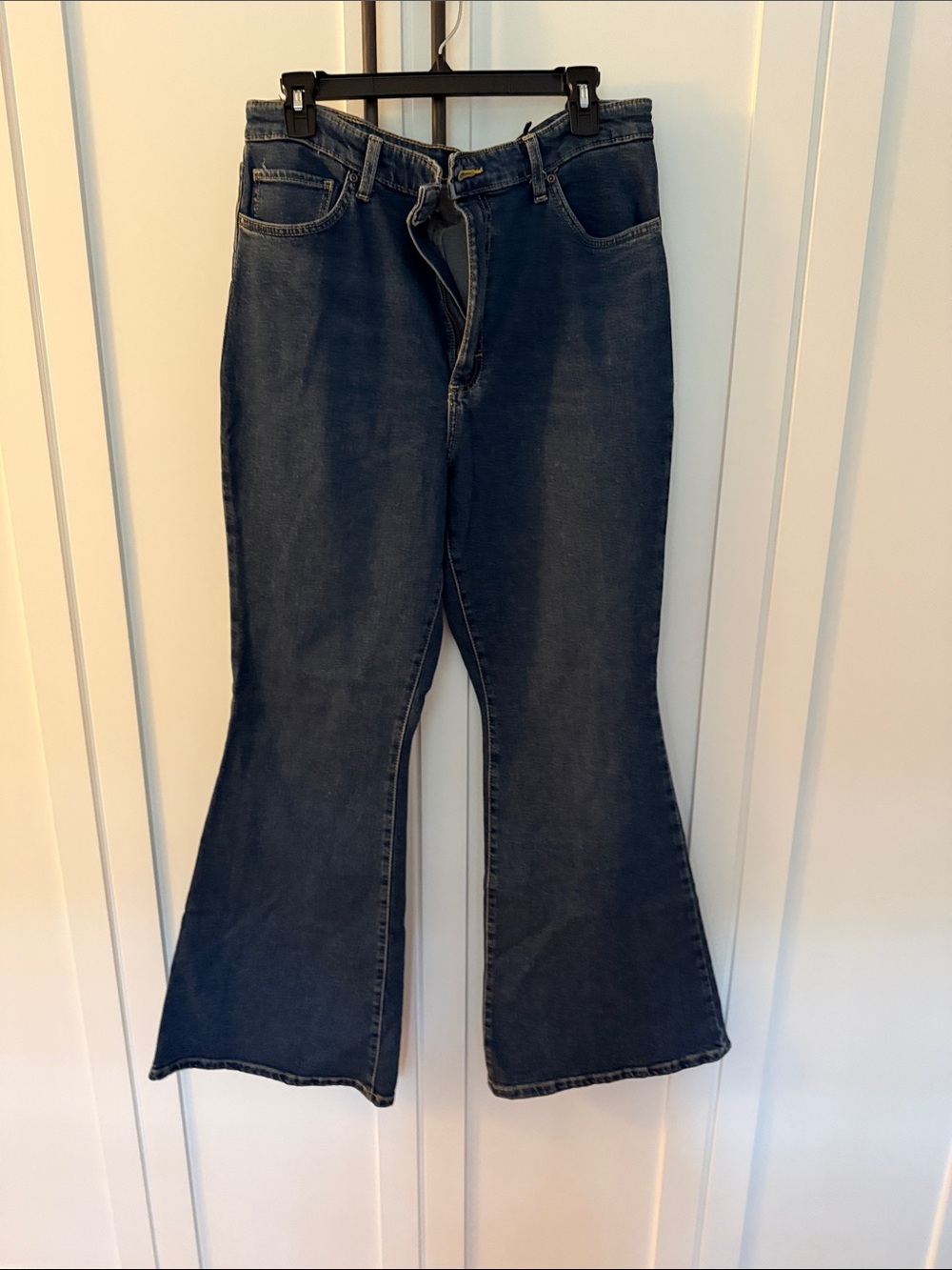 Levi's Navy Flare Wide-Leg Jeans